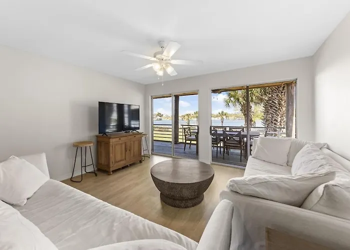 Holiday home Needle Rush Point Unit E11 *